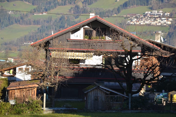 APARTMENT WITH BEAUTIFUL MOUNTAIN VIEWS