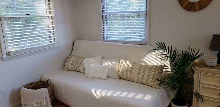 Under The Oak Cottage - Manteo, NC