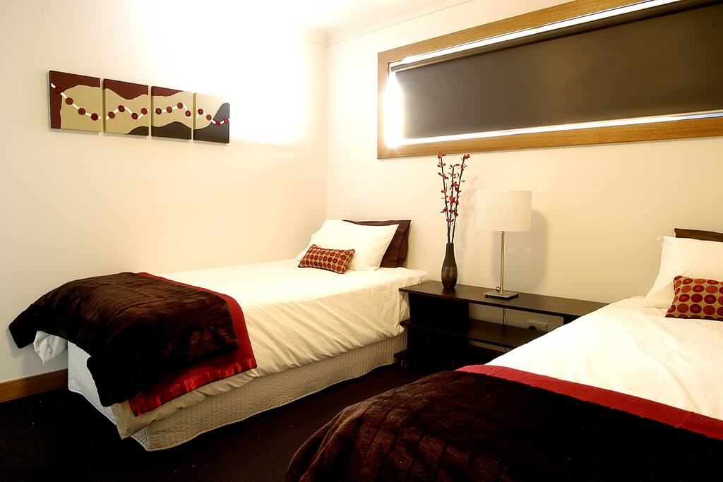 2nd Bedroom