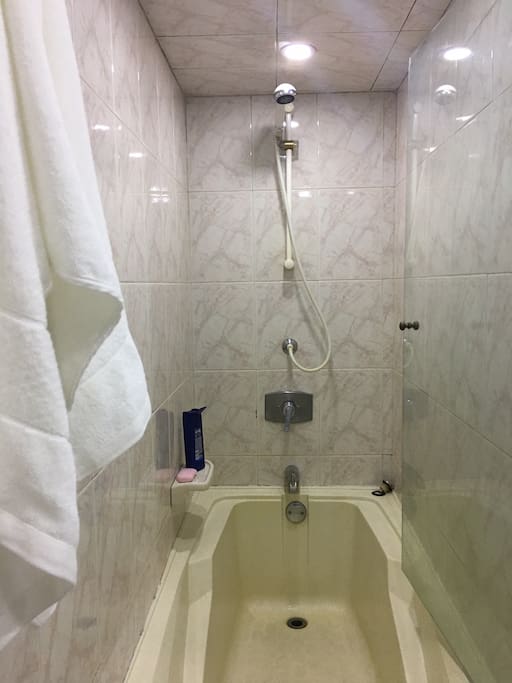 baño privado de la habitacion.