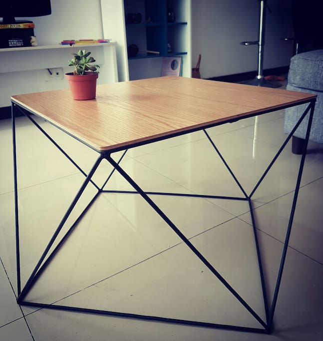 Mesa de centro / Center table