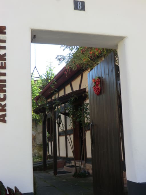 Zugang zu Haus und Hof