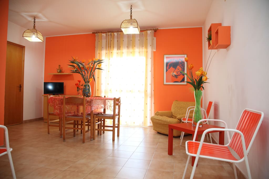 stanza da pranzo/dining room