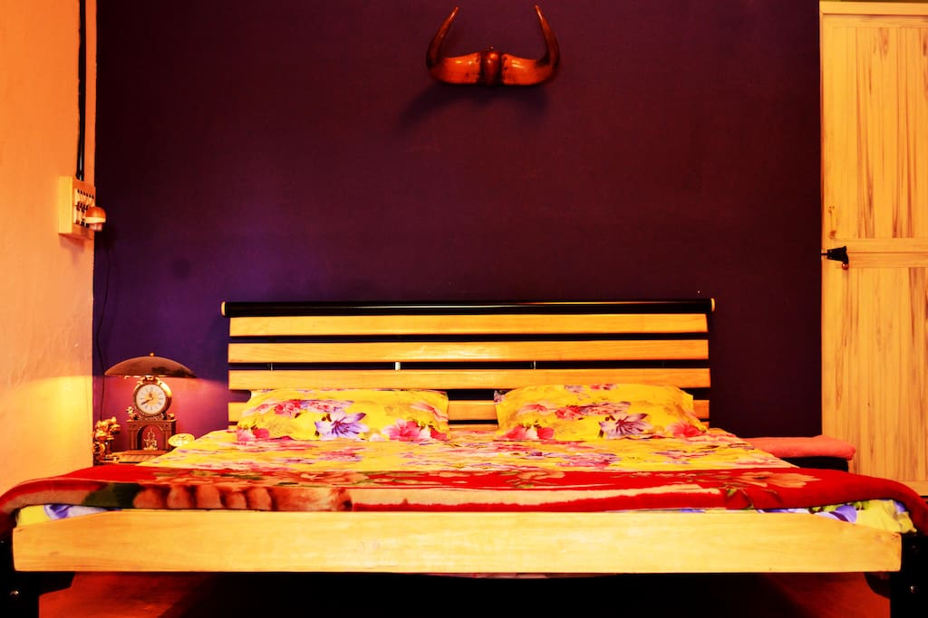 King size bed