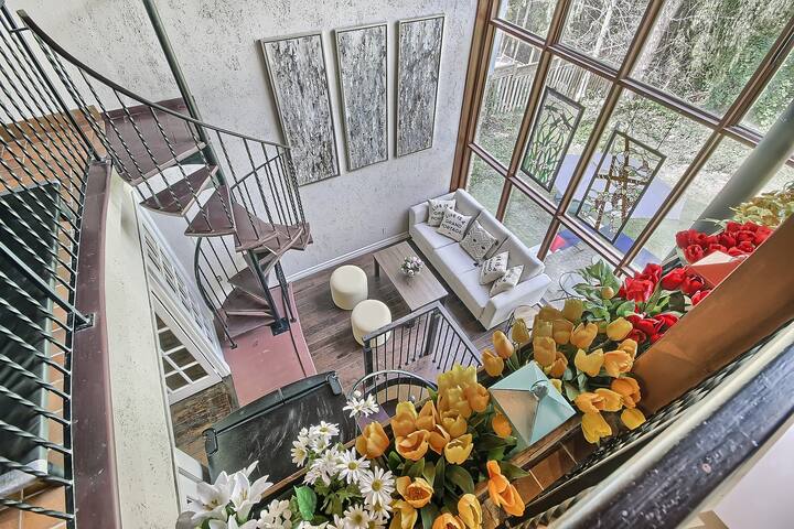 Luxury Travel Unpack Relax Enjoy | Sleeps 10+ gallery image 3