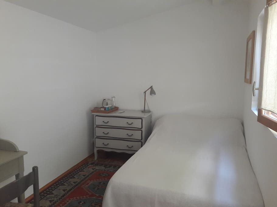La chambre / The bedroom
