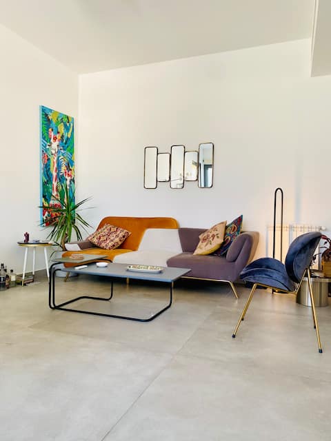 24/7 ⚡️ Modern Apt. in Badaro in a High End Bldg.