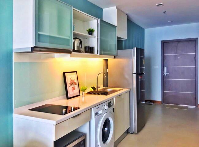 Astra A 10楼 Chiang Mai古城、塔佩门、周末夜市