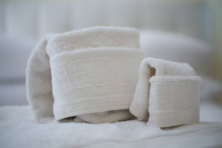 MEDLUXE SMART ACROPOLIS VACATION! gallery image 3