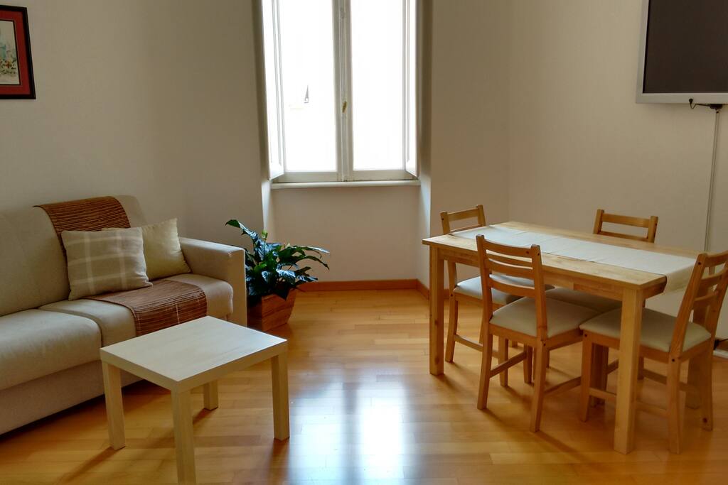 Soggiorno con divano letto
