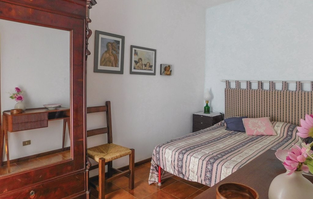 Spálňa s francúzskou posteľou