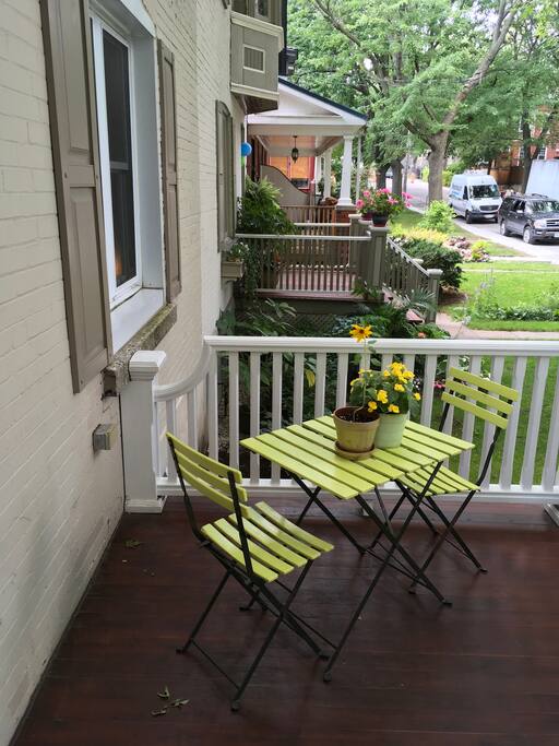 The perfect spot for your morning coffee watching the street life