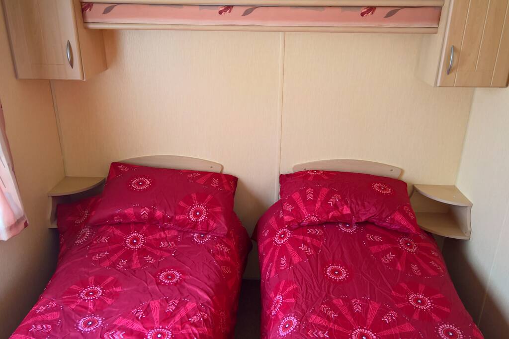 2 x single bedroom