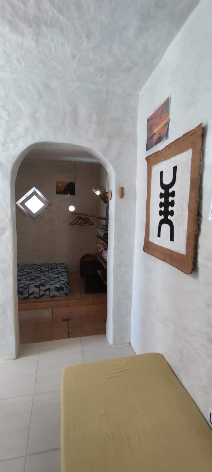 საძინებელი 1