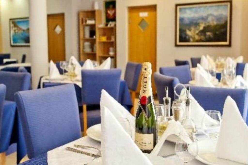 #restaurant