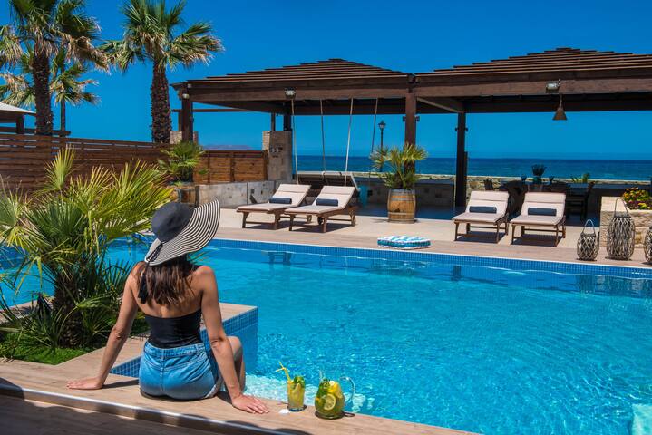 Mare Beach Villa gallery image 2