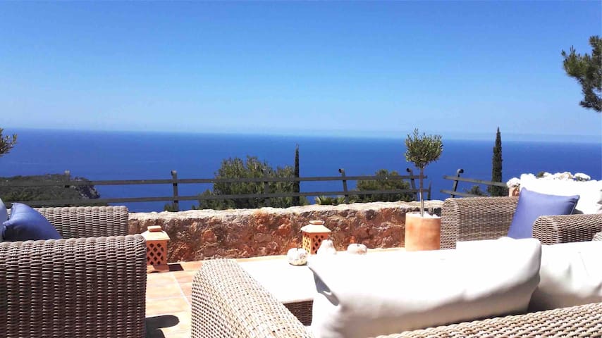 Villa in Deia with amazing sea views & heated pool