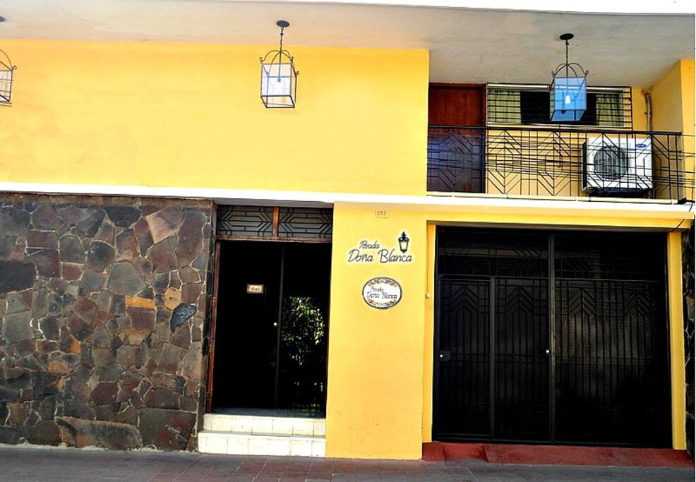 Frente de La Posada