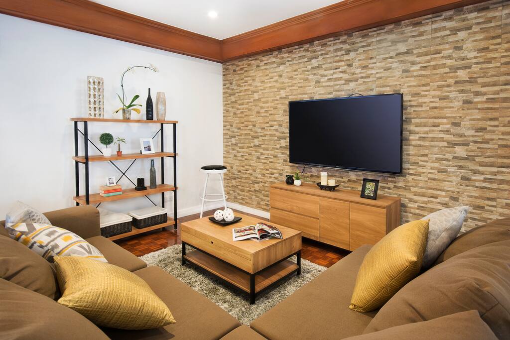 Living Area 1