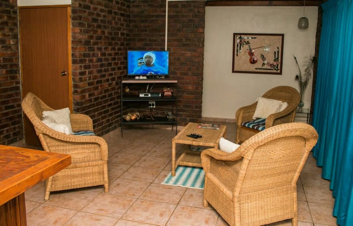 Do Drop In. Unit No 1 - Hoedspruit
