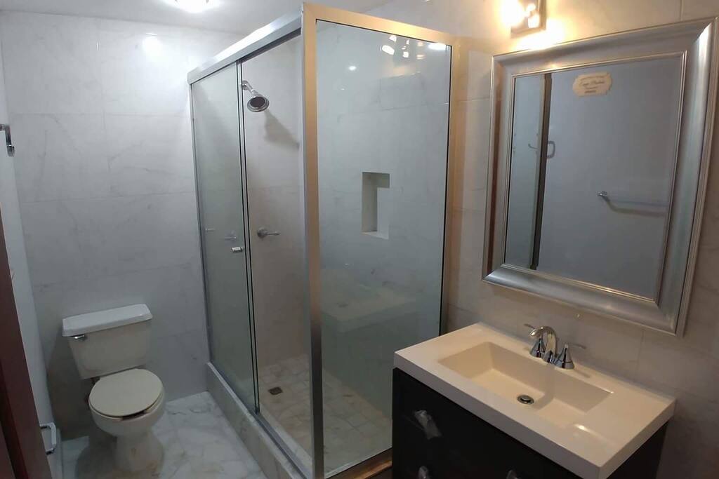 Newly renoed bathrooms!