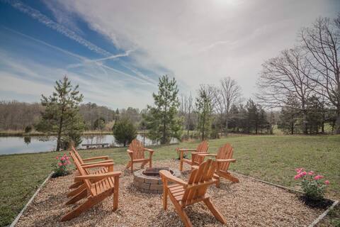 Willie Acres: Hot Tub•Pool•Walking Trails