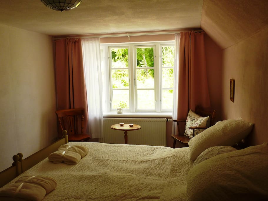 Schlafzimmer "Rosenzimmer"