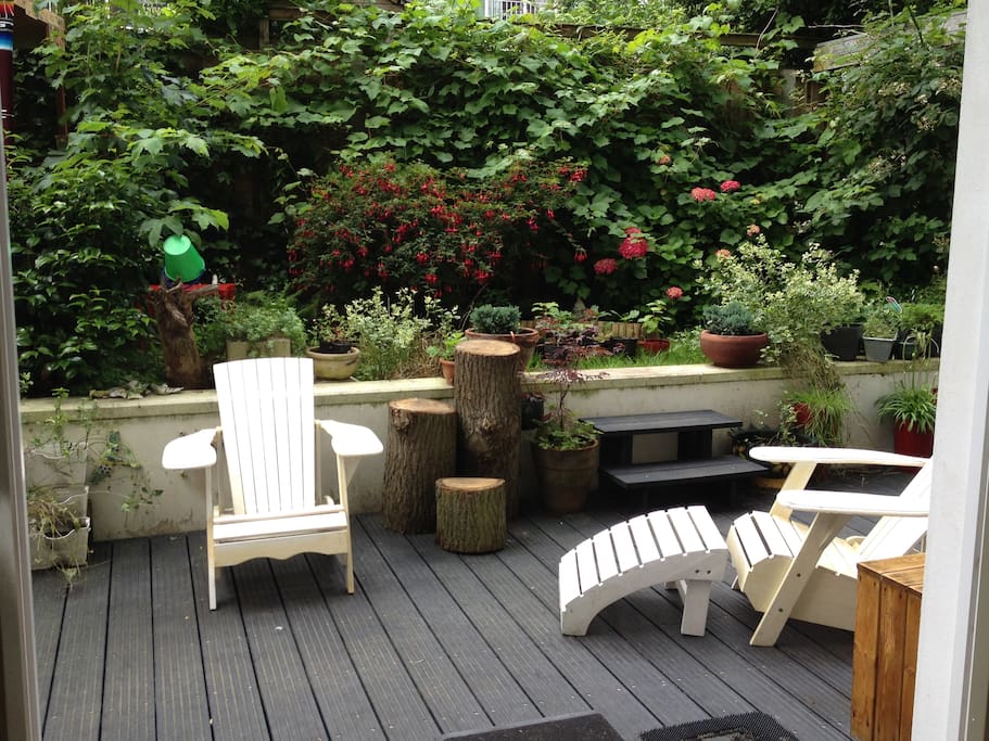 Enjoy our beautiful yard!