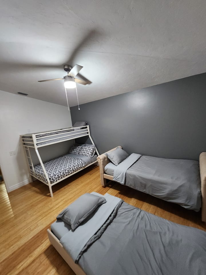 საძინებელი 2