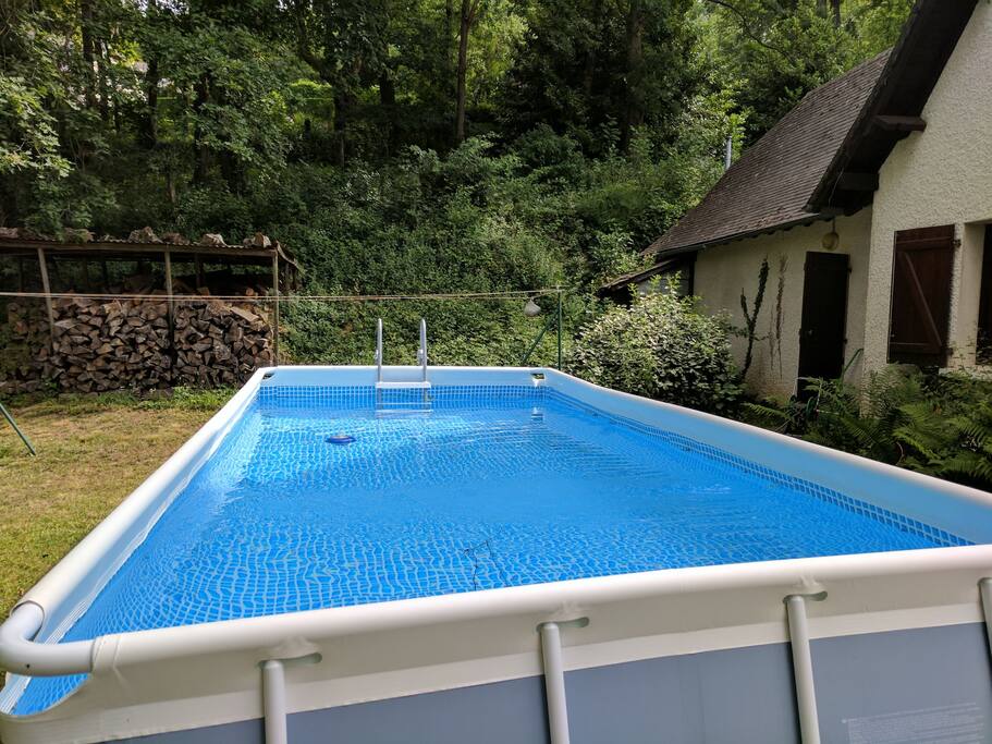 Plunge pool