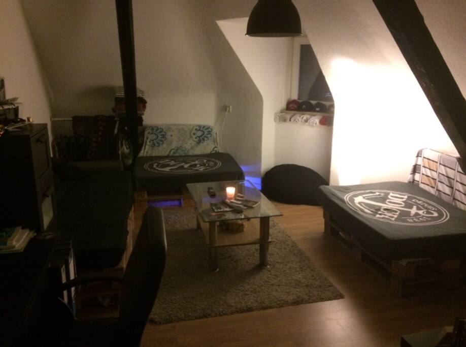 Schlafzimmer -2-
