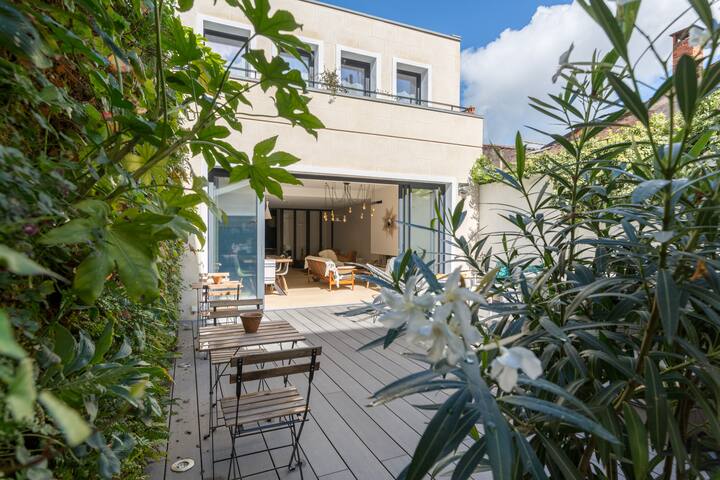 Maison d’hôtes, terrasse & jacuzzi en plein centre