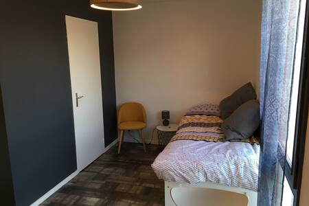 ★ Studio charmant proximité gare - parking privé ★