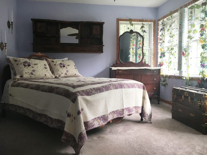 Cozy Queen Bed w/ Private Bath near Atlantic City! Houses for Rent in