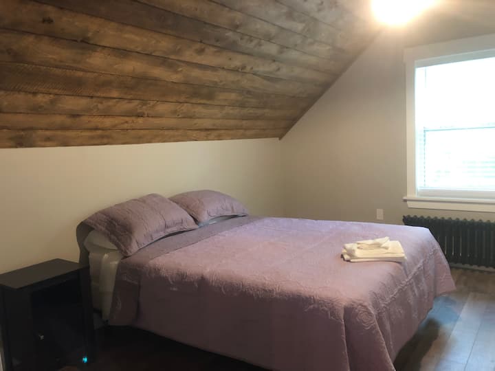 Primer dormitorio de arriba 