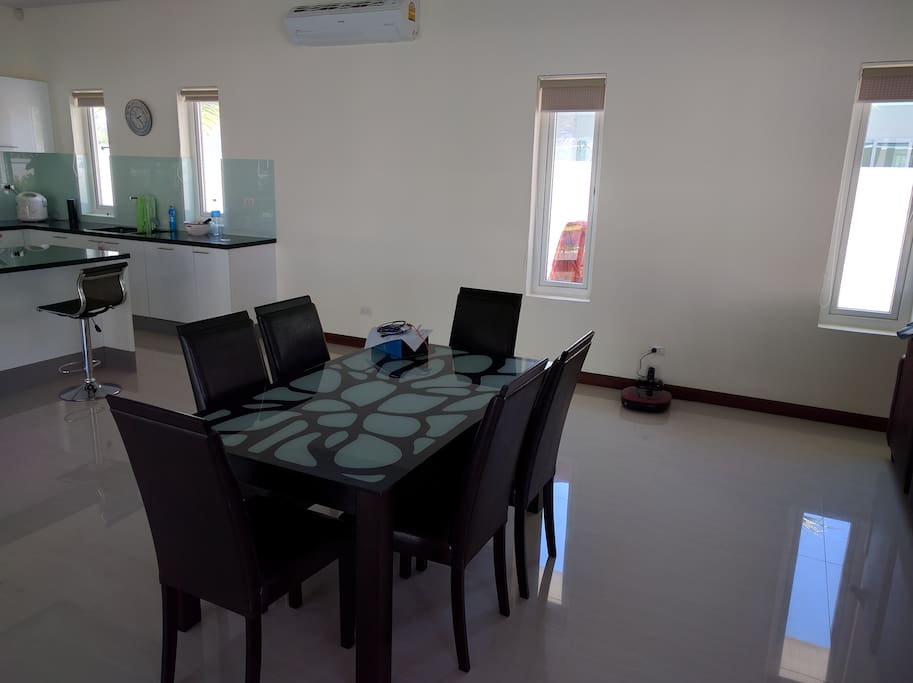 Dinning table