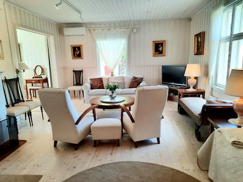 Top performing Airbnb: Villa Juanita in the centre near the castle 100m2 in Savonlinna