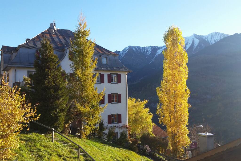 Casa Porclas im Herbst