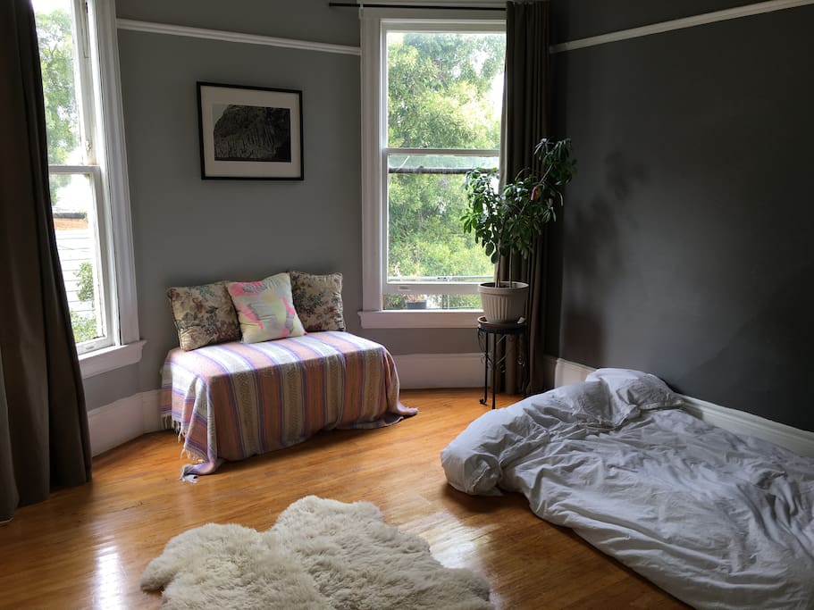 Your room will have a real (and very comfortable) queen size bed-- the air mattress in the photograph is just a stand-in.