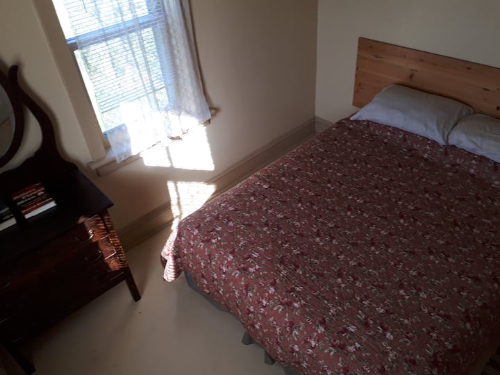 Wilno Village Guesthouse - Barry's Bay