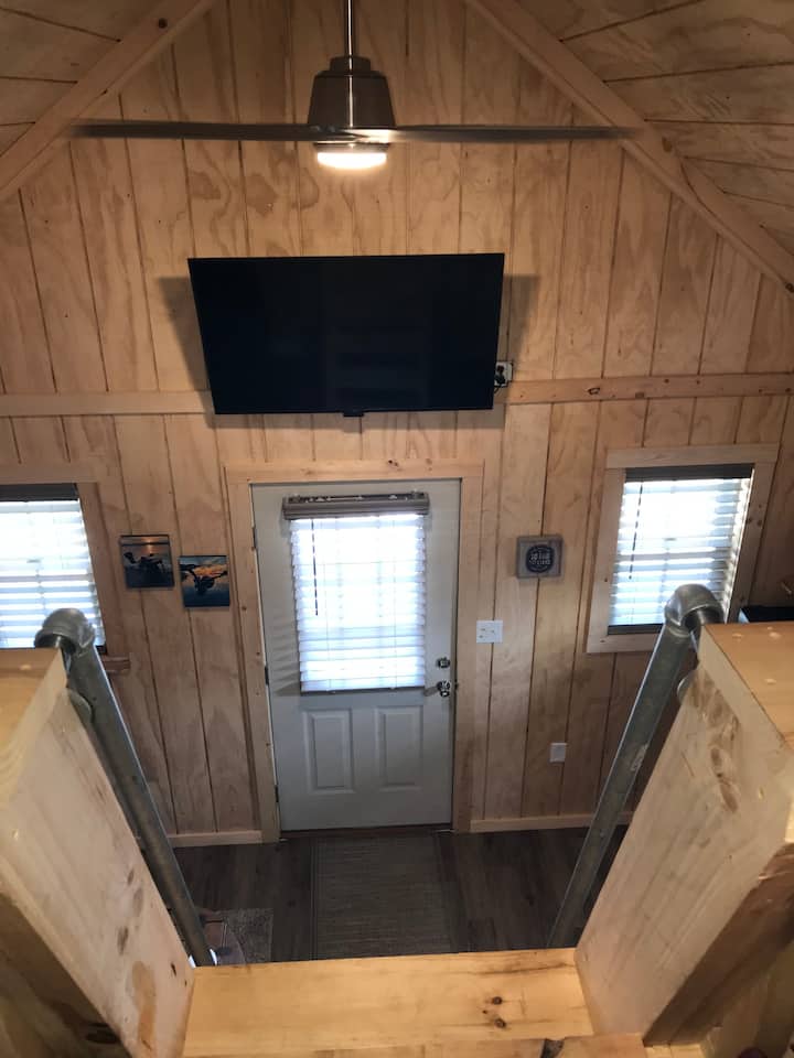 1/4 mi to Lake Hartwell/Lockable Boat Shedcabin2 Tiny houses for