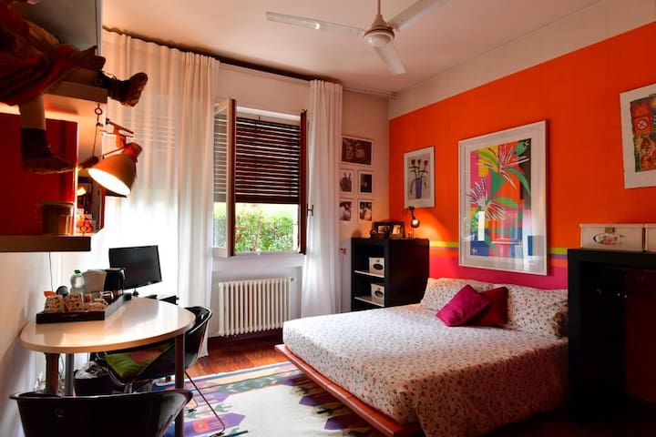 En suite room near Florence