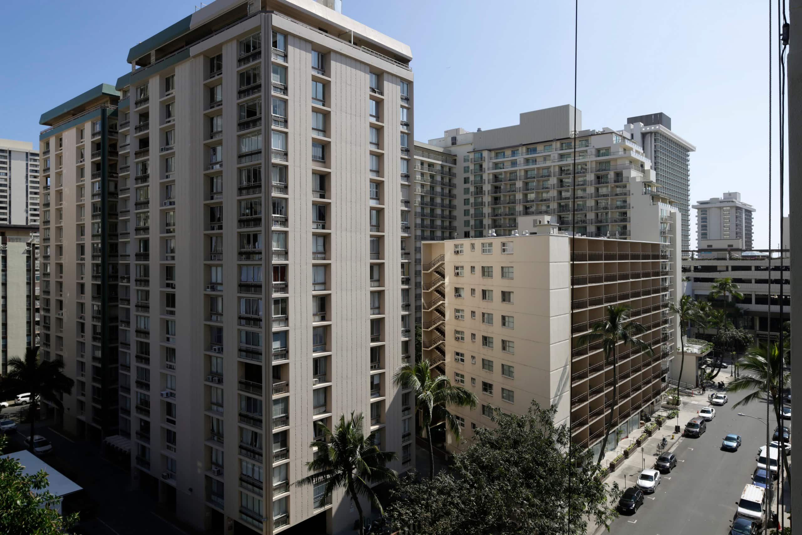 Condo in Honolulu · ★4.88 · 1 bedroom · 3 beds · 1 bath - Image 29