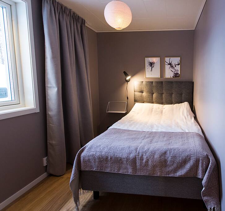 Single bed 120cm