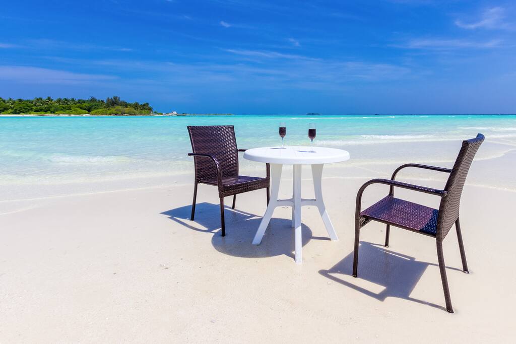 Just visit us, we will try very hard to take your breath away!