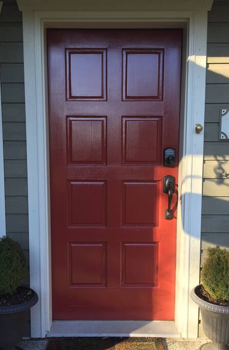 Private entrance Red Door Guest House