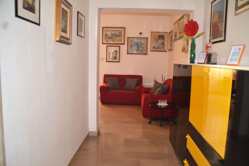 Corridoio, vista dall'ingresso