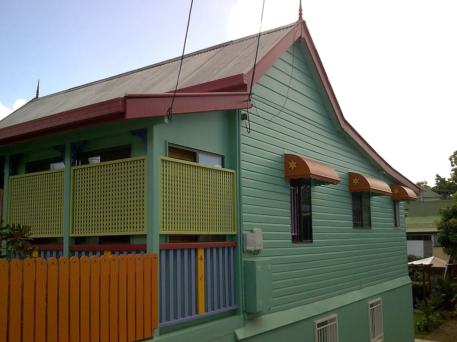 You can access your studio via this side of the house down the shared driveway.