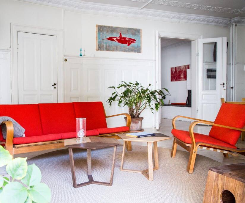 Living/dining room seen from private terrasse