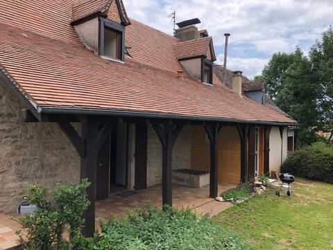 GramatEntire House with Garden